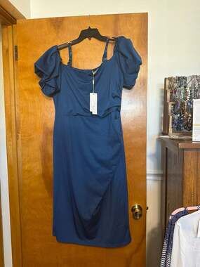 Belle Poque Navy Blue Off-the-Shoulder Ruched Midi Dress with Adjustable Straps